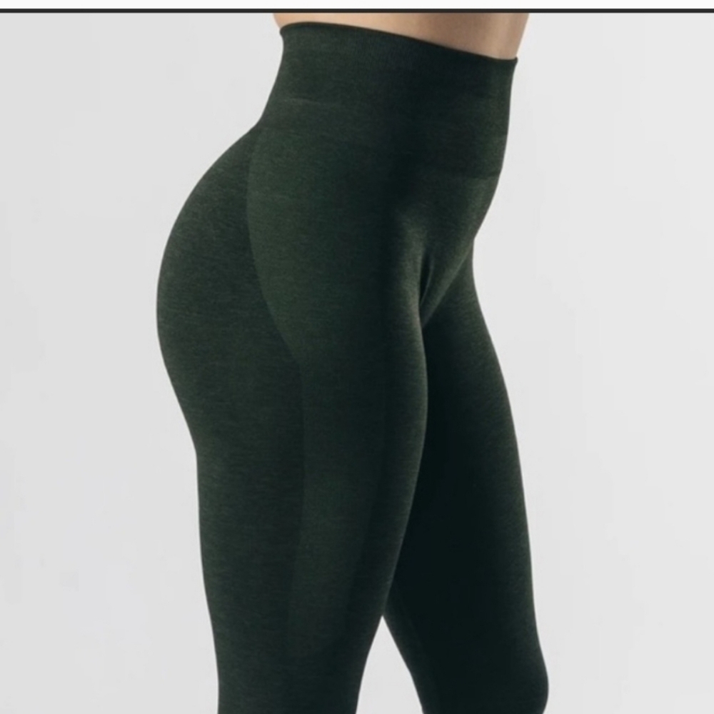 Amplify Leggings--Open to offers